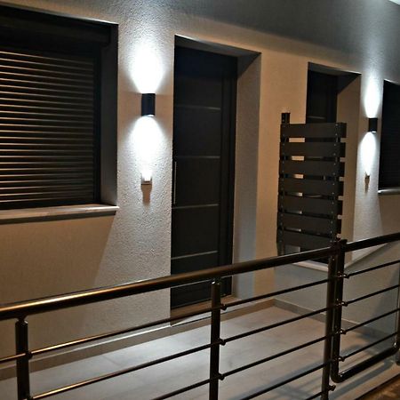 Savvas & Katerinas Appartments Neos Marmaras Exterior photo